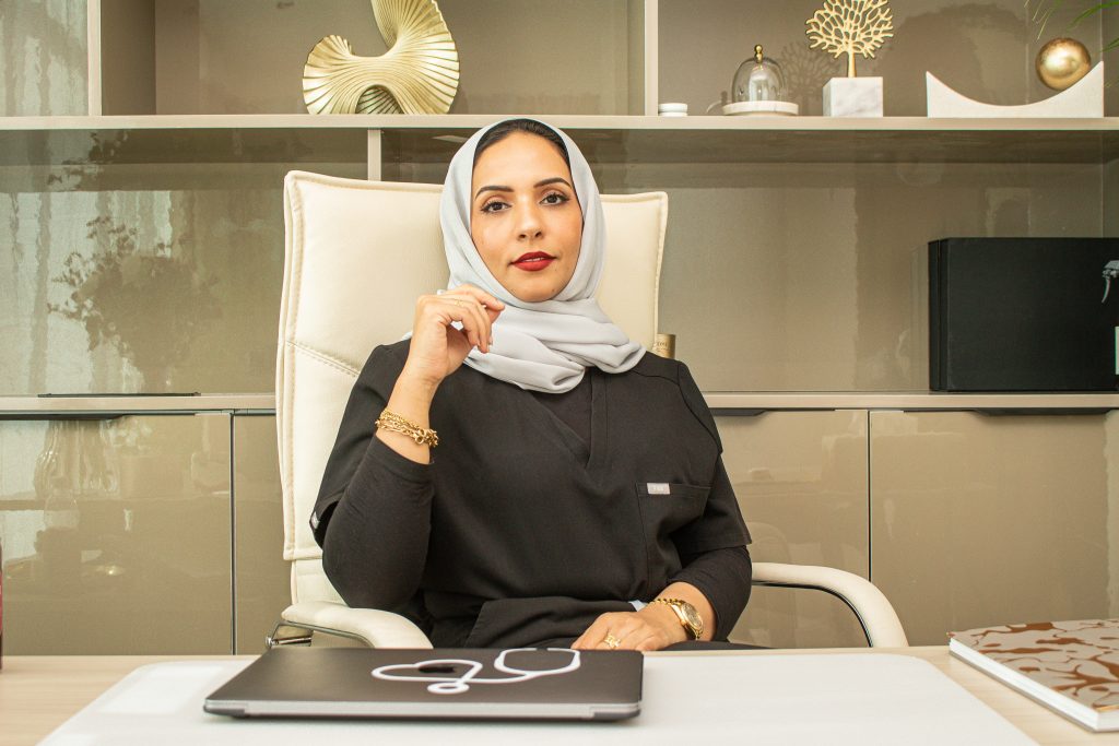 Dr .Manaal